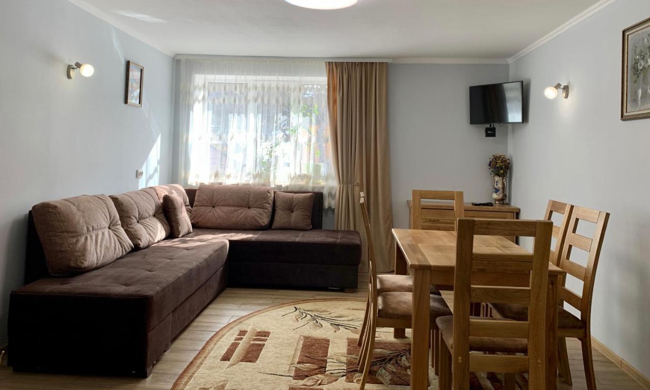 Apartmán Underhills House Jaremče Exteriér fotografie