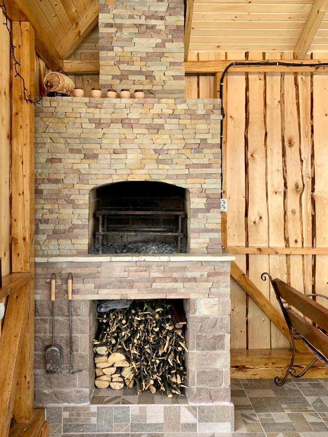 Apartmán Underhills House Jaremče Exteriér fotografie