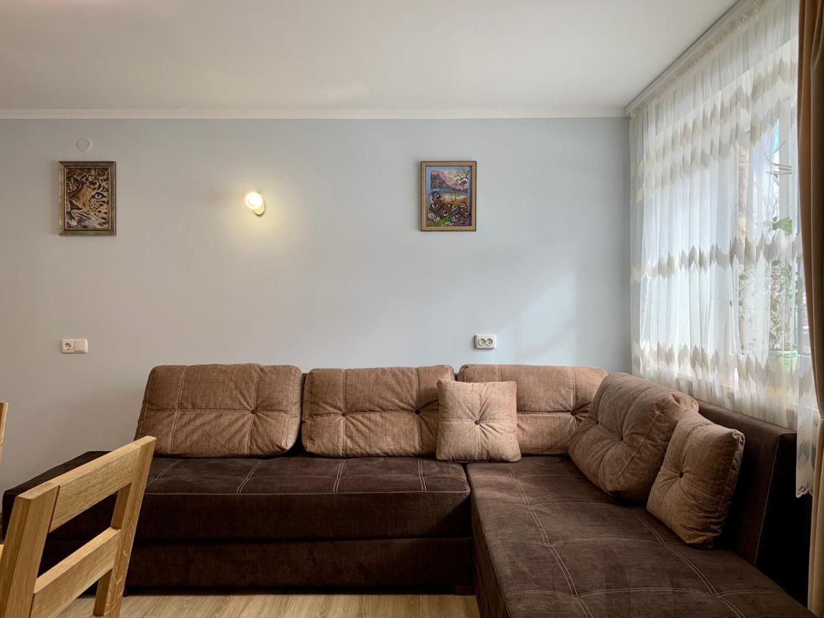 Apartmán Underhills House Jaremče Exteriér fotografie