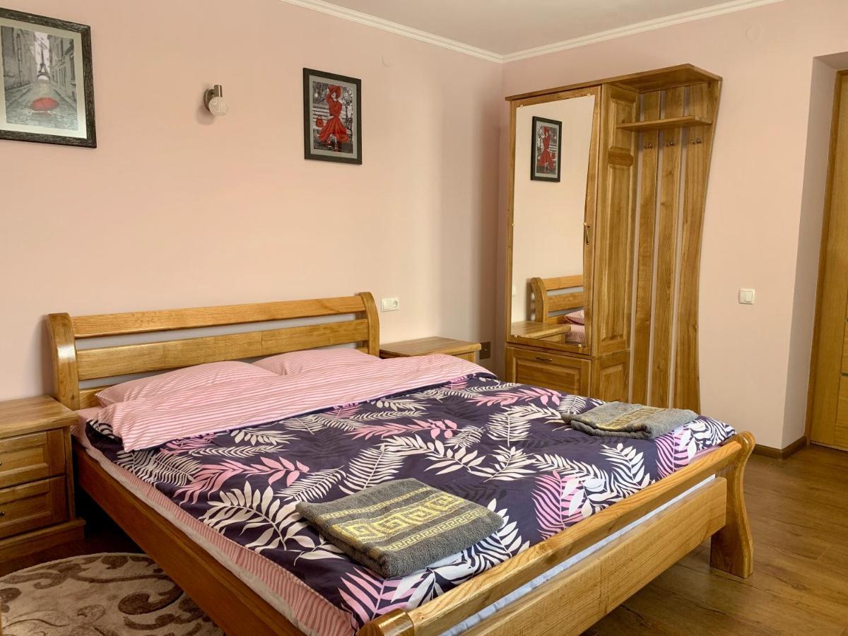 Apartmán Underhills House Jaremče Exteriér fotografie