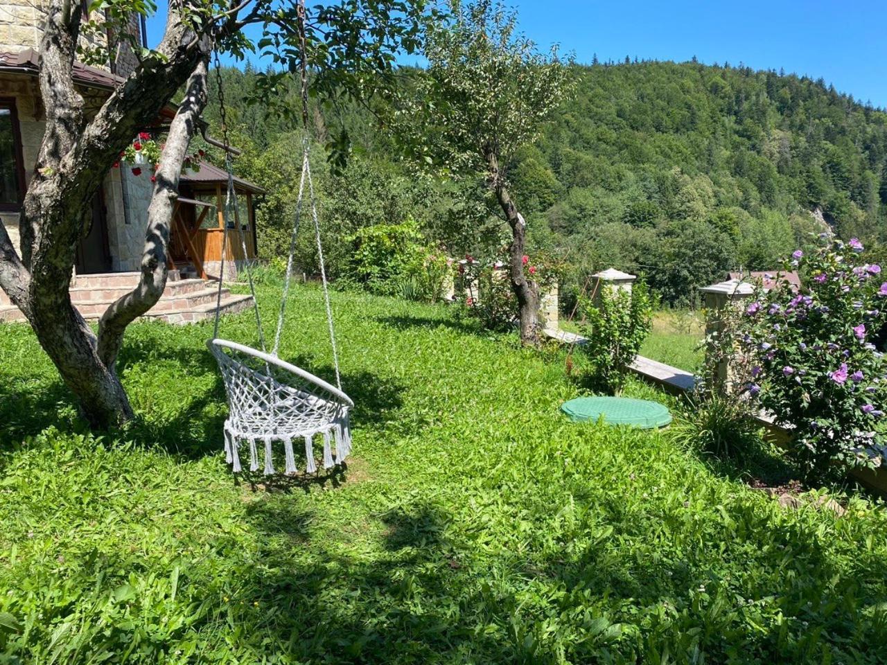 Apartmán Underhills House Jaremče Exteriér fotografie